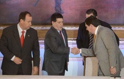Friedmann: No creo que Blas Llano convoque a Cartes para jurar como senador - 730am - ABC Color