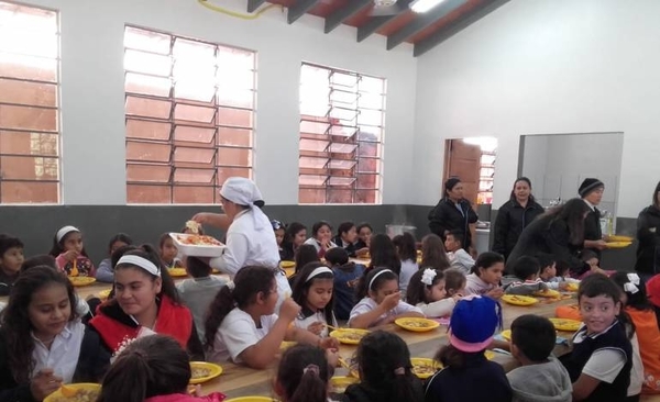 HOY / Comedor con frutihortícolas de productores de la zona mueve economía rural, afirman