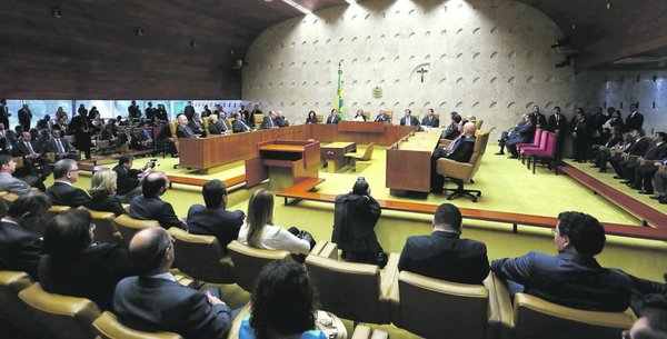 Supremo de Brasil tipifica la homofobia como delito penal - Internacionales - ABC Color