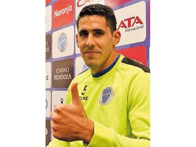 Presentan a   Viera y Paulo emigraría