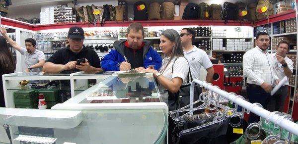 Incautan mercaderías  que serían falsificadas | Diario Vanguardia 07