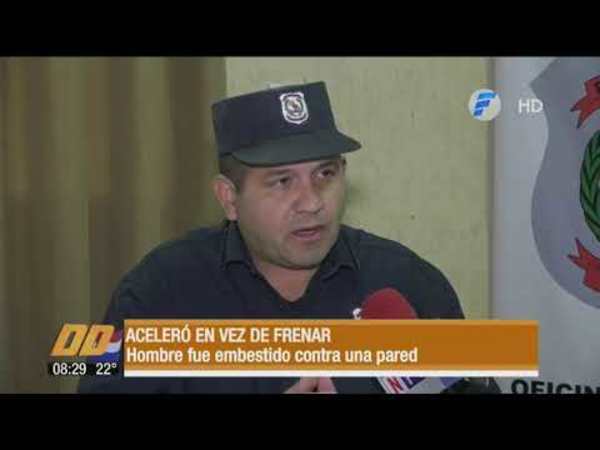 Aceleró en vez de frenar y atropelló a un hombre