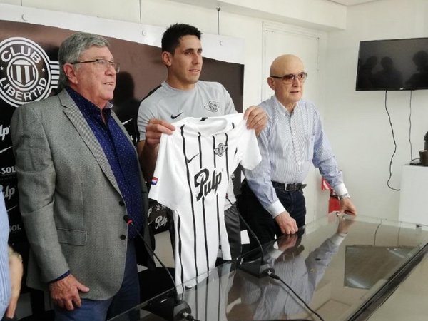 Libertad presenta a Diego Viera