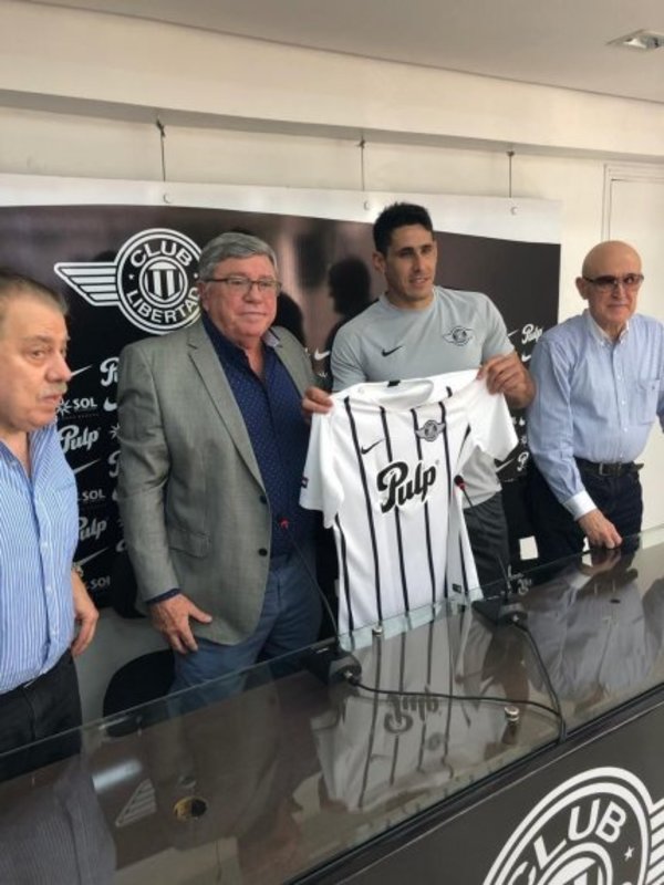 El Guma presentó a su primer refuerzo - Deportes - ABC Color