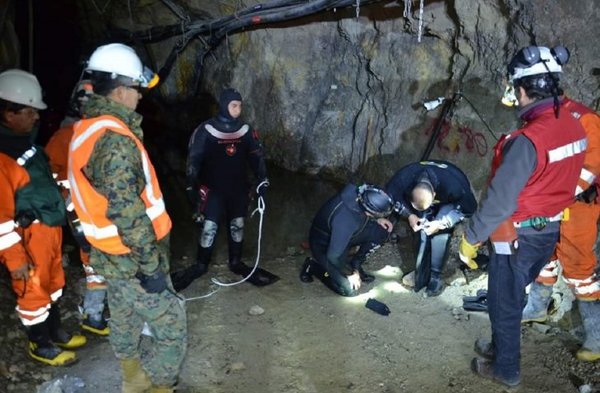 Derrumbe de mina deja atrapados a tres bolivianos 70 metros bajo tierra - ADN Paraguayo