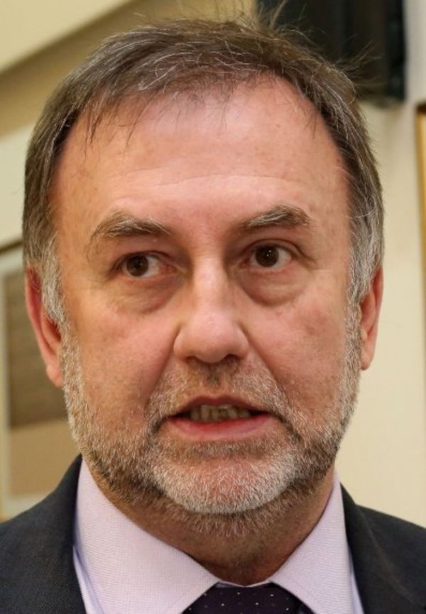 IPS: Benigno López robó 100 millones de dólares, denunciaron - 730am - ABC Color