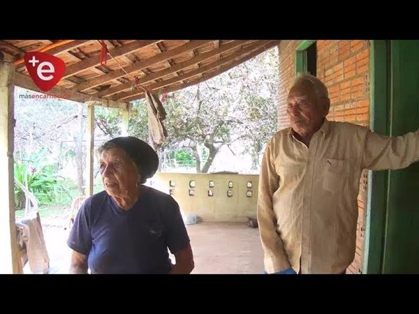 HURTAN Y FAENAN ANIMAL VACUNO DE HUMILDE FAMILIA EN CAMBYRETÁ