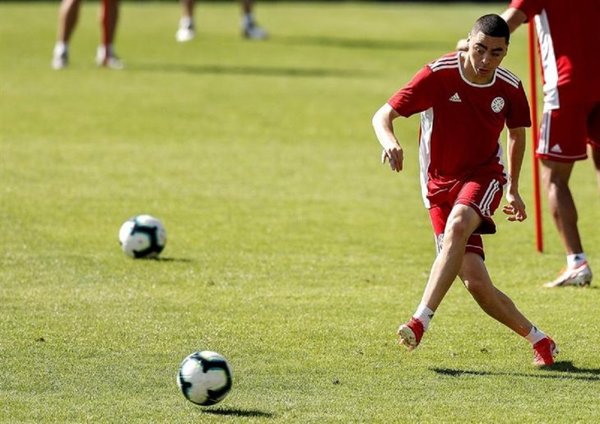 La Albirroja cumple su primer entrenamiento en Río de cara al debut con Qatar