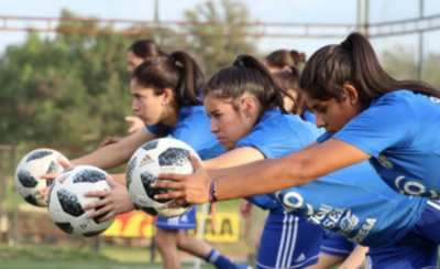 HOY / Moldea al grupo e irá definiendo a las convocadas