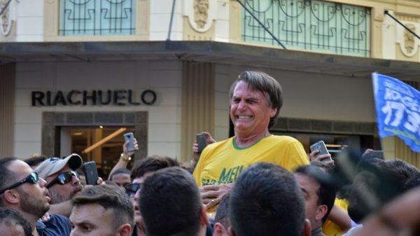 Juez absuelve a autor de puñalada a Bolsonaro pero ordena su reclusión » Ñanduti