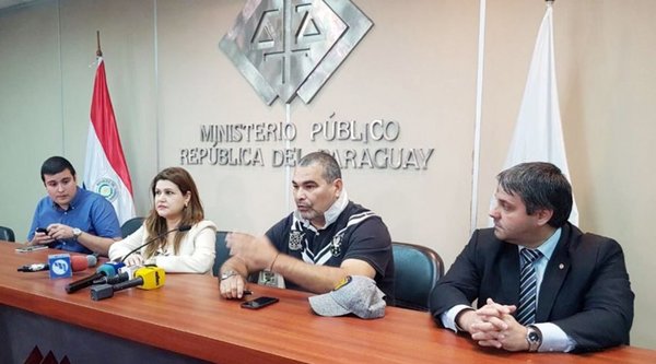 Chilavert denuncia amenazas a familia - Edicion Impresa - ABC Color