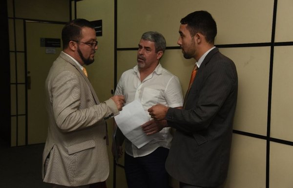 Todavía no existen condiciones para imputar a Cuevas, según el fiscal - Edicion Impresa - ABC Color