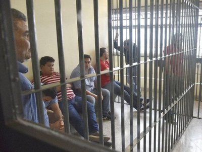 Mexicanos y paraguayos afrontarán un juicio oral - Edicion Impresa - ABC Color