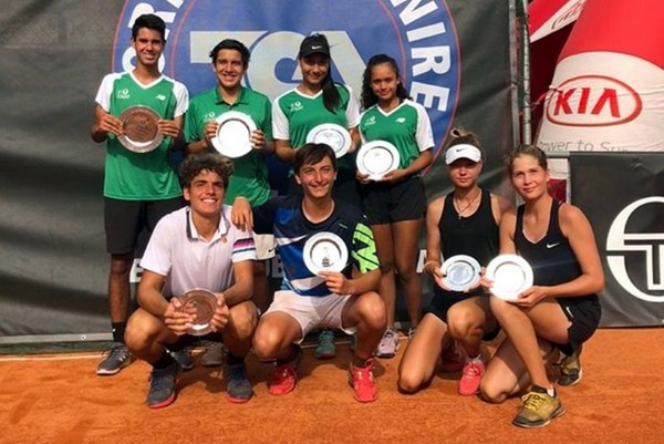 Leyla, Paulina y Daniel son campeones en dobles - Edicion Impresa - ABC Color