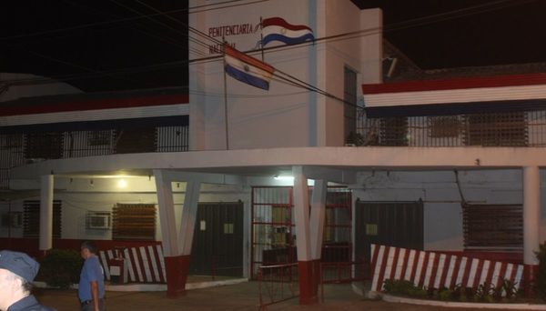 Riña en Tacumbú deja dos reclusos fallecidos