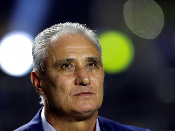 Tite sugiere que el público brasileño tiene que ser paciente