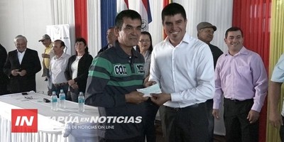 ENTREGARON MÁS DE 100 BECAS UNIVERSITARIAS  A JÓVENES DE EDELIRA.