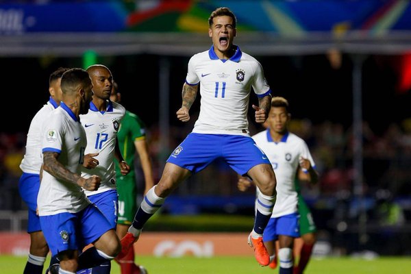 Brasil golea a Bolivia con doblete de Coutinho y un tanto de Everton | .::Agencia IP::.