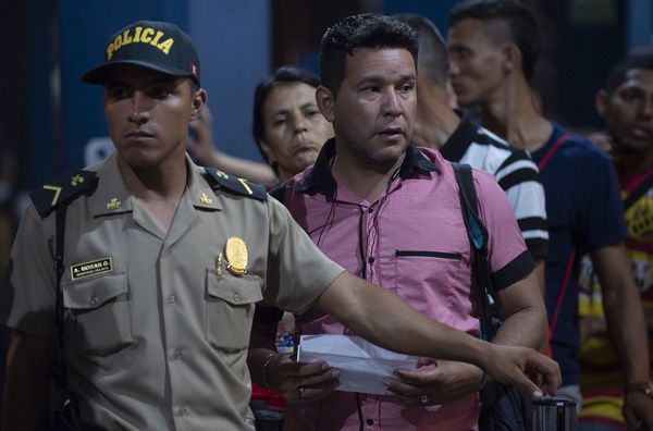 Venezolanos en “situación vulnerable” seguirán entrando sin visa ni pasaporte a Perú