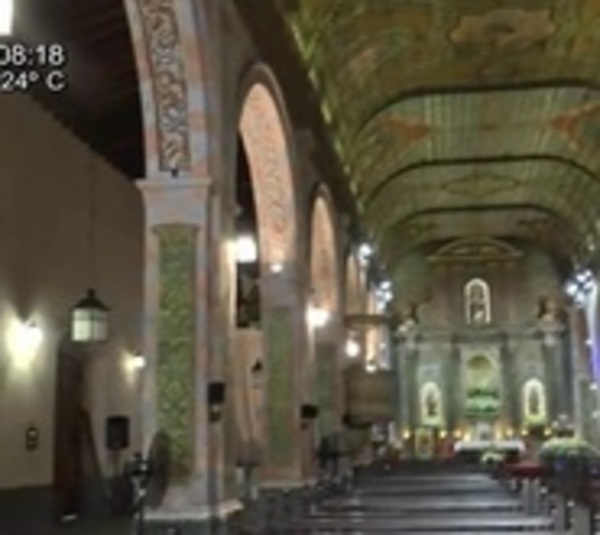 Fieles se manifiestan y exigen restauración de Iglesia de Trinidad - Paraguay.com