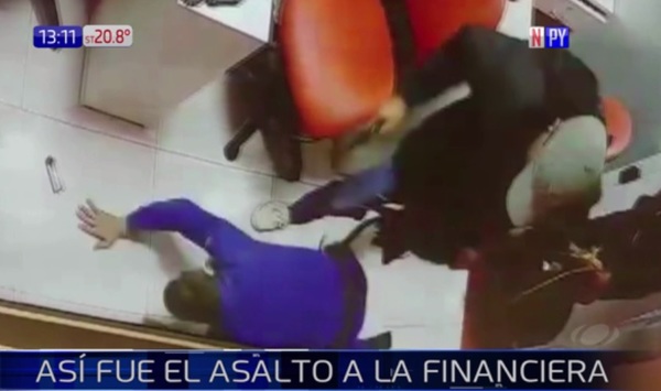 Así fue el asalto en financiera del Mercado 4 | Noticias Paraguay