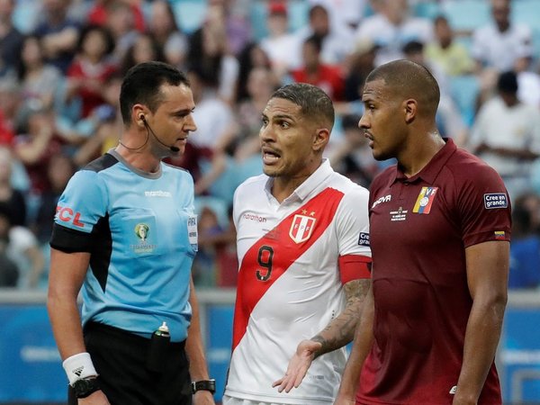 El VAR decide la igualdad entre Perú y Venezuela