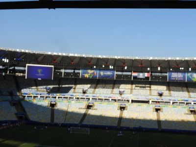 El debut, en un estadio mítico, modero e imponente