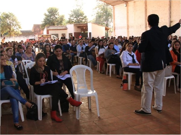 Maestros participaron en charlas de prevención del bullying y abuso sexual