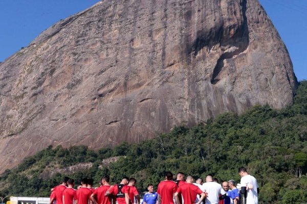 Paraguay con la ilusión del debut triunfal