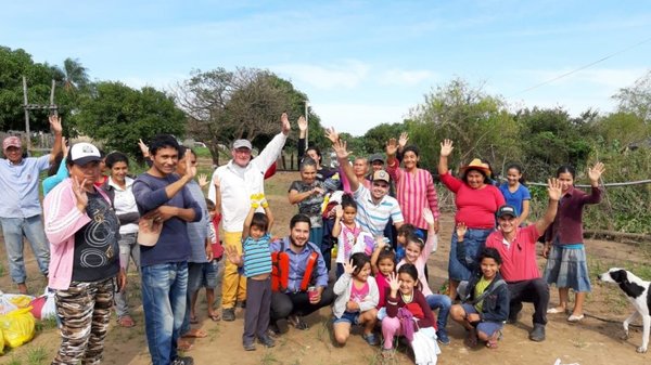Universitarios llevan empatía y solidaridad a Antequera - Nacionales - ABC Color