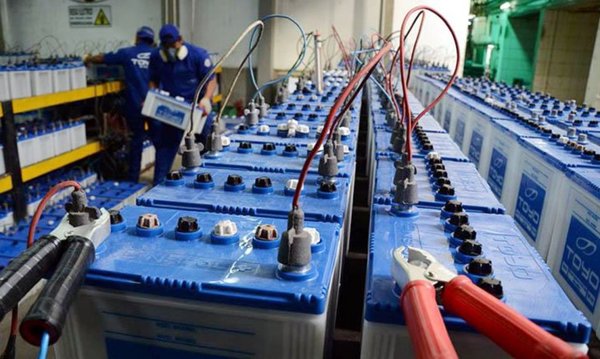 Anuncian la instalación de una planta de reciclaje de baterías - Edicion Impresa - ABC Color