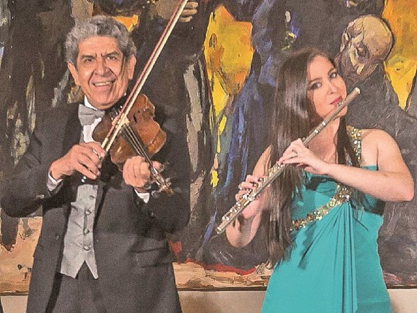 Lazos unidos por acordes musicales
