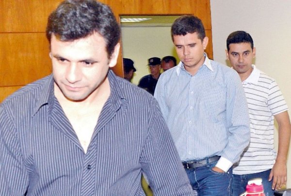 Juicio a policías cumple nueve años en agosto - Edicion Impresa - ABC Color