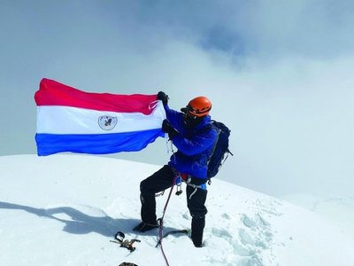 “Tenemos que llevar la bandera arriba” - Edicion Impresa - ABC Color