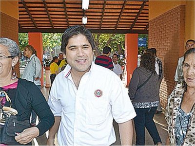 Concepción: Escrachan al diputado Luis Urbieta