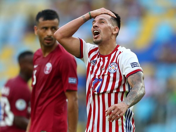 Paraguay se duerme y cede empate ante Qatar en el debut