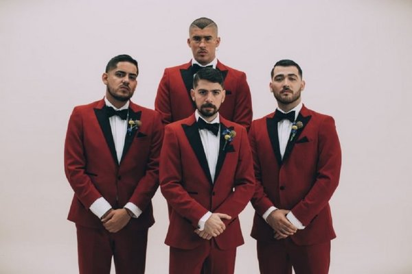 Bad Bunny y grupo Los Rivera Destino lanzan video musical Flor