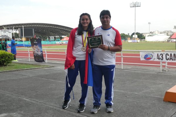 Medalla de oro para Rocío Chaparro en el heptatlón