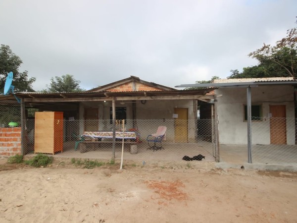 San Pedro: fuera del penal una 'granja vip' - Radio 1000 AM