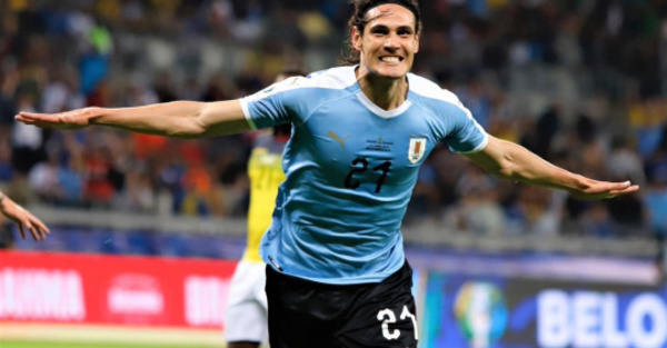 Uruguay goleó a Ecuador por 4-0
