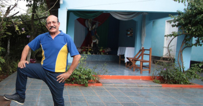 Dolencias y enfermedades de todo tipo “se van” al momento del ñembo’e en una capilla