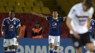 La despedida del “Búfalo” Ovelar del “Millo” de Colombia