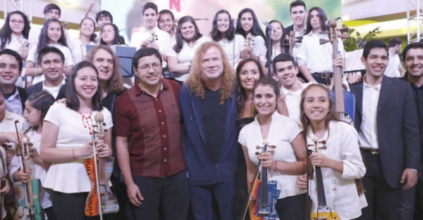 Cantante de Megadeth  suspende gira por cáncer