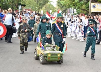 Desfile cívico por la Paz del Chaco - Edicion Impresa - ABC Color