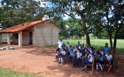 Financiamiento de la educación, en un libro - Edicion Impresa - ABC Color