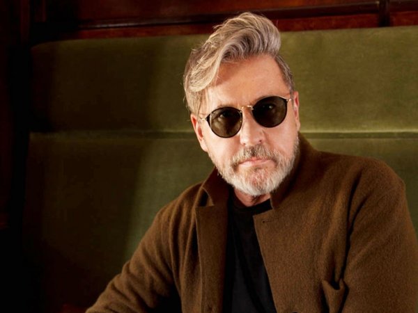 Montaner prepara show con ritmo, romanticismo y mucha emoción