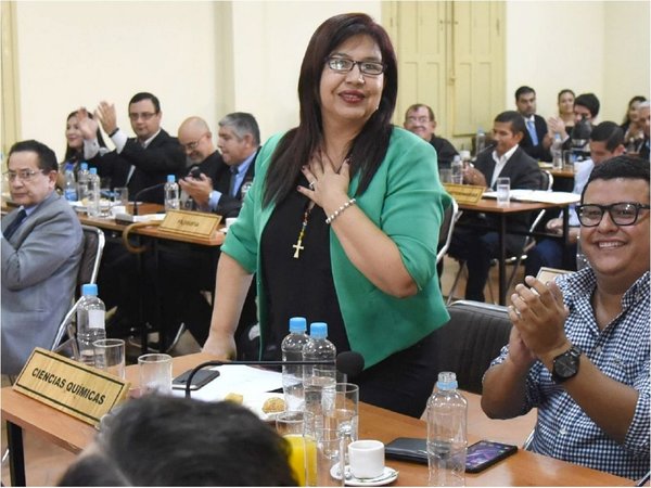 Suspicaz repartija de cargos a asambleístas en el Rectorado UNA