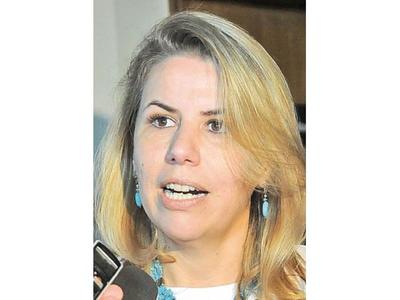 El MIC firmó convenio para diseñar gasoducto con Bolivia