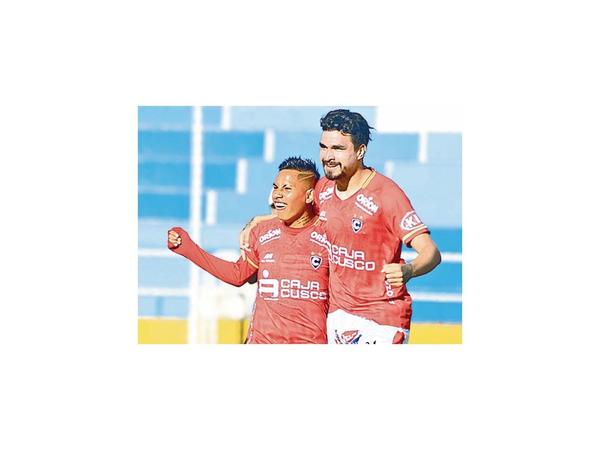 Triplete de Óscar Franco en el Perú