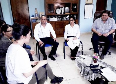 Escuela para elaborar el poncho para’i - Edicion Impresa - ABC Color